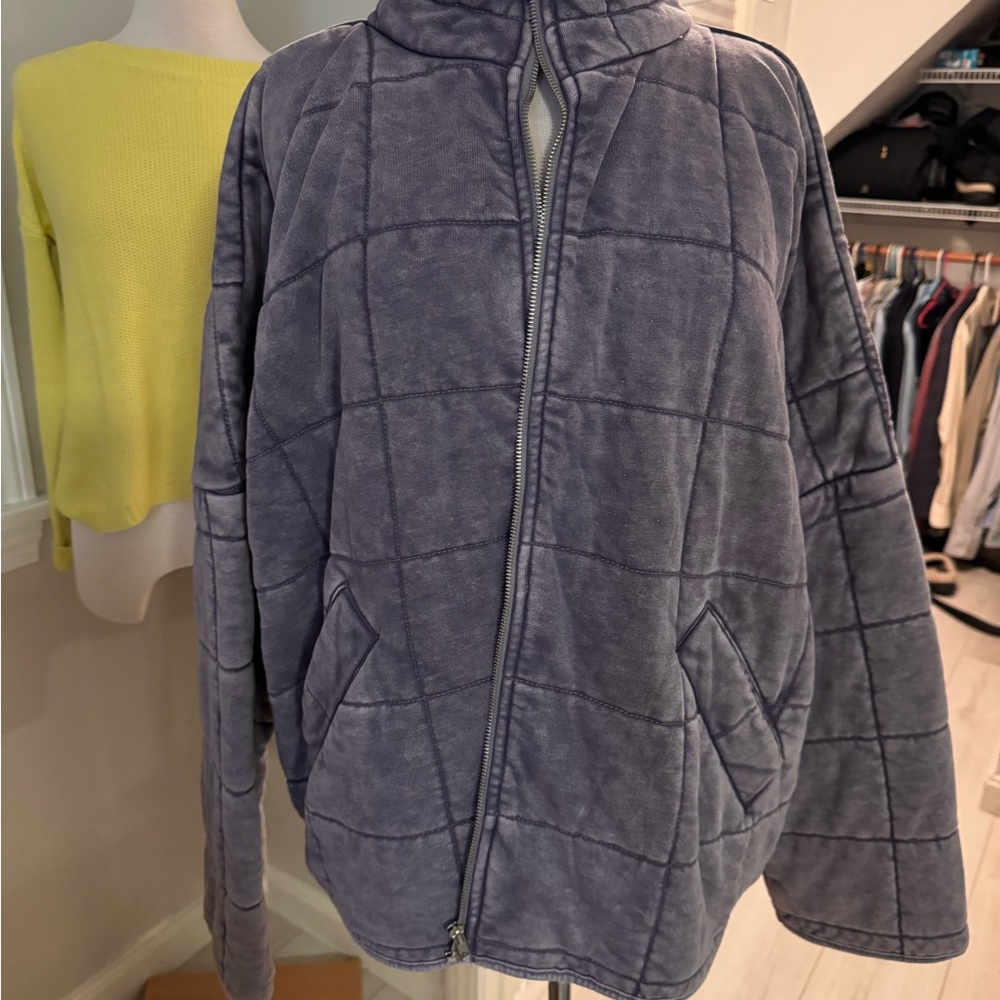 Quilted Jacket - Picture 2 of 3